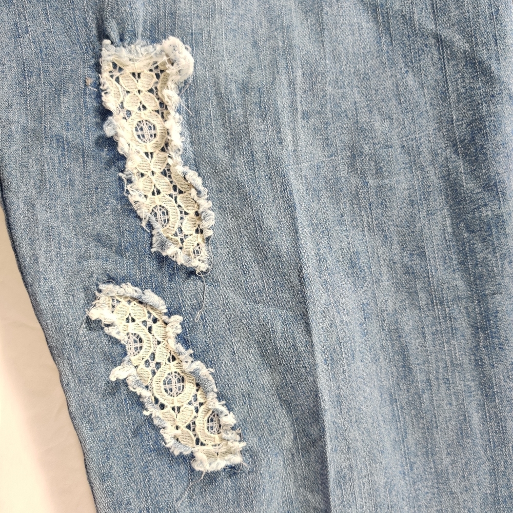 Ruby Rd. High Rise Distressed Lace Patch Jeans 10 - Picture 4 of 8